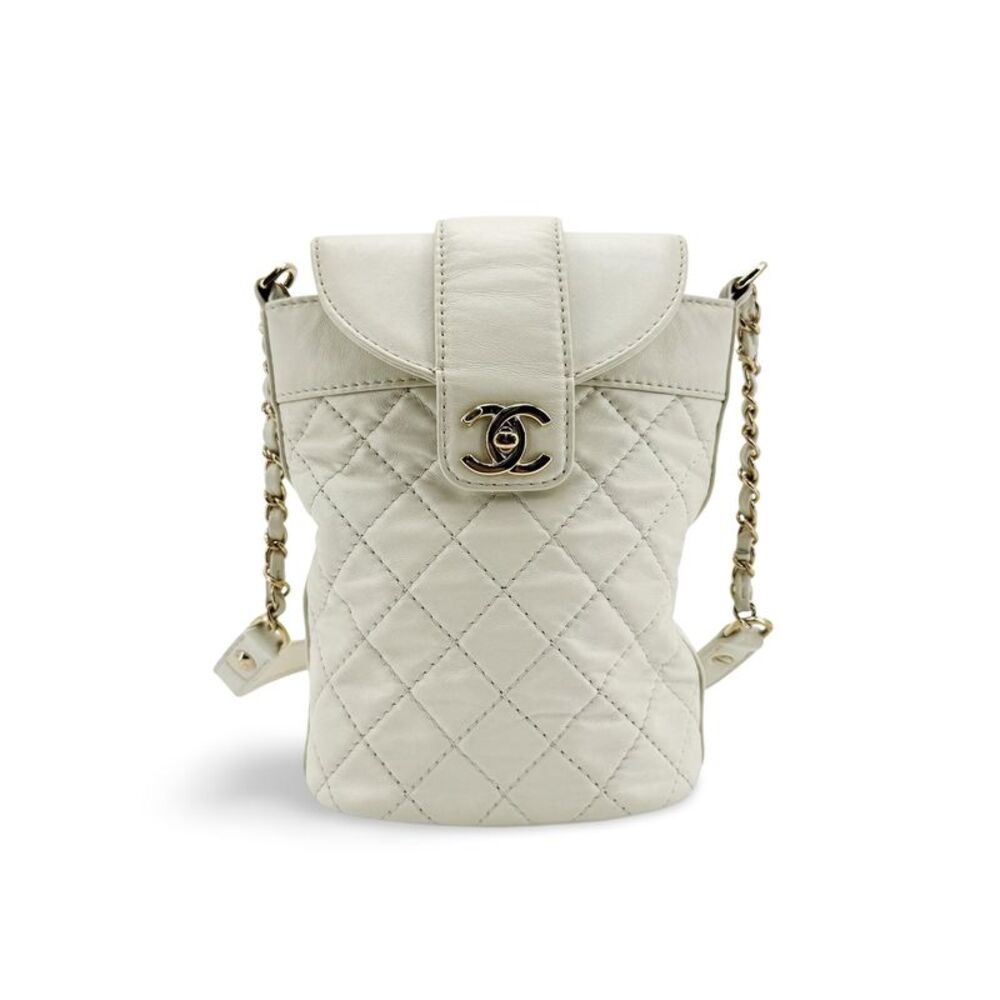 Chanel Cc Lock Flap Bucket Quilted Lambskin White Leather Shoulder Bag Bag